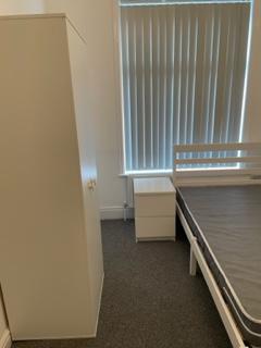 3 bedroom house share to rent, Mackenzie Road, Salford M7