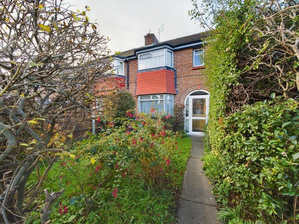 Kingsbury Road, Worcester, Worcestershire, WR2 3 bed terraced house for