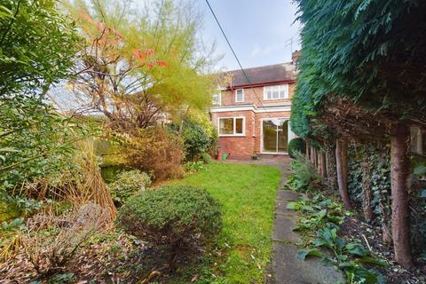 3 bedroom terraced house for sale, Kingsbury Road, Worcester, Worcestershire, WR2