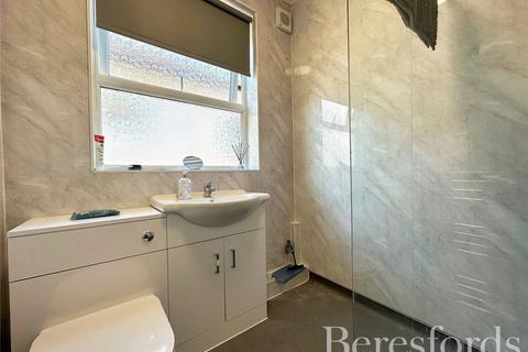 20 Barton Road, Hornchurch, RM12 4AA