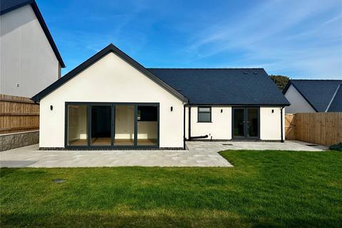 undefined, Talwrn, Llangefni, Isle Of Anglesey, LL77