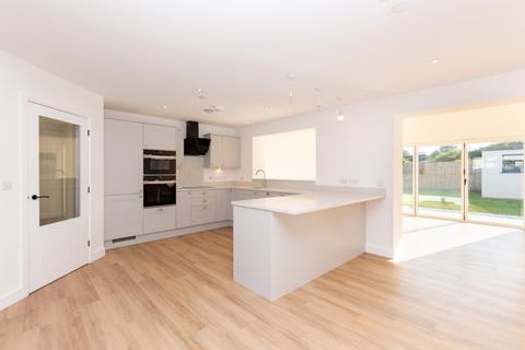 undefined, Talwrn, Llangefni, Isle Of Anglesey, LL77