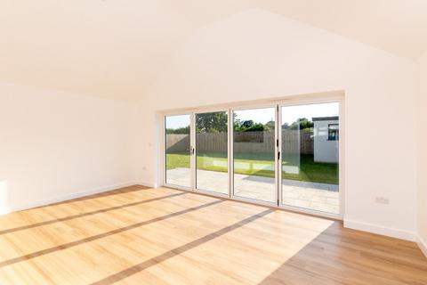 undefined, Talwrn, Llangefni, Isle Of Anglesey, LL77
