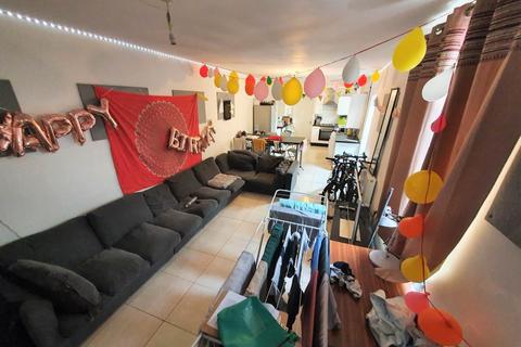 10 bedroom house to rent - Ruthin Gardens, Cathays,