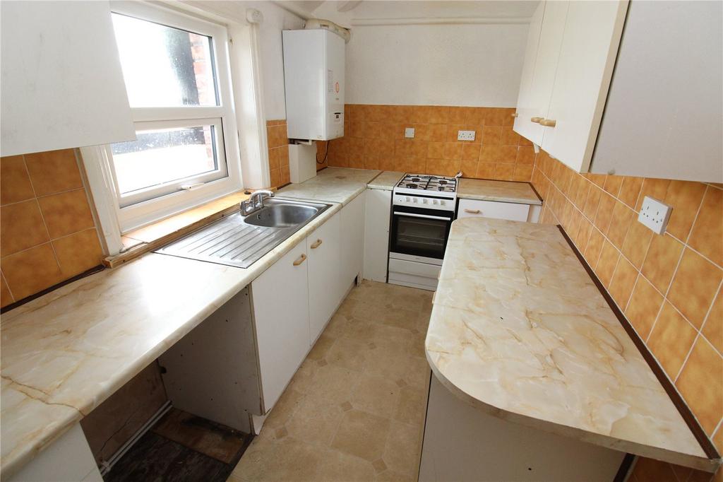 Beresford Road, Oxton, Wirral, CH43 2 bed apartment for sale £90,000