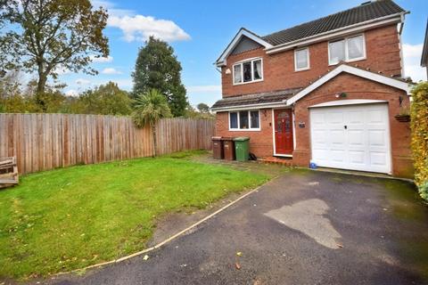 4 bedroom detached house for sale, Oakleigh Close, Sharlston Common, Wakefield, West Yorkshire