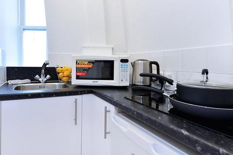 1 bedroom apartment to rent, Hill Street, London, W1J