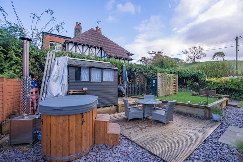 Beacon View, Harcourt Road, Mathon, Malvern, WR13 5PG 2 bed detached