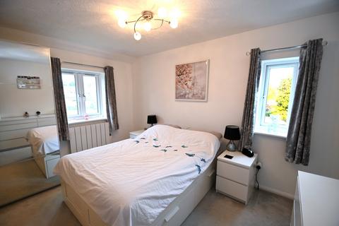 65 Maplin Park, Slough, SL3 8YB