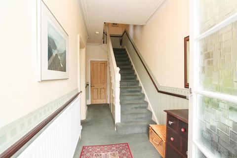 4 bedroom house for sale - Cotswold Road, Sutton SM2