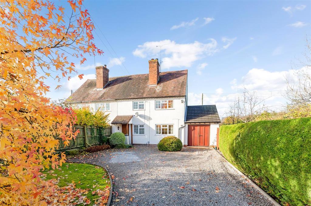 Stonebow Road, Drakes Broughton, Pershore 3 bed semidetached house for sale £375,000