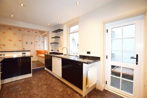219 Bensham Road, Gateshead, NE8 1US