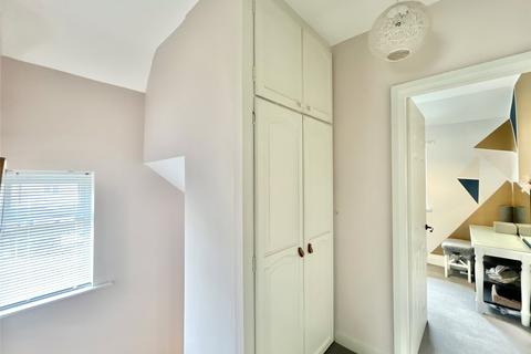 3 Broadpool Terrace, Whickham, Newcastle Upon Tyne, NE16 4RF