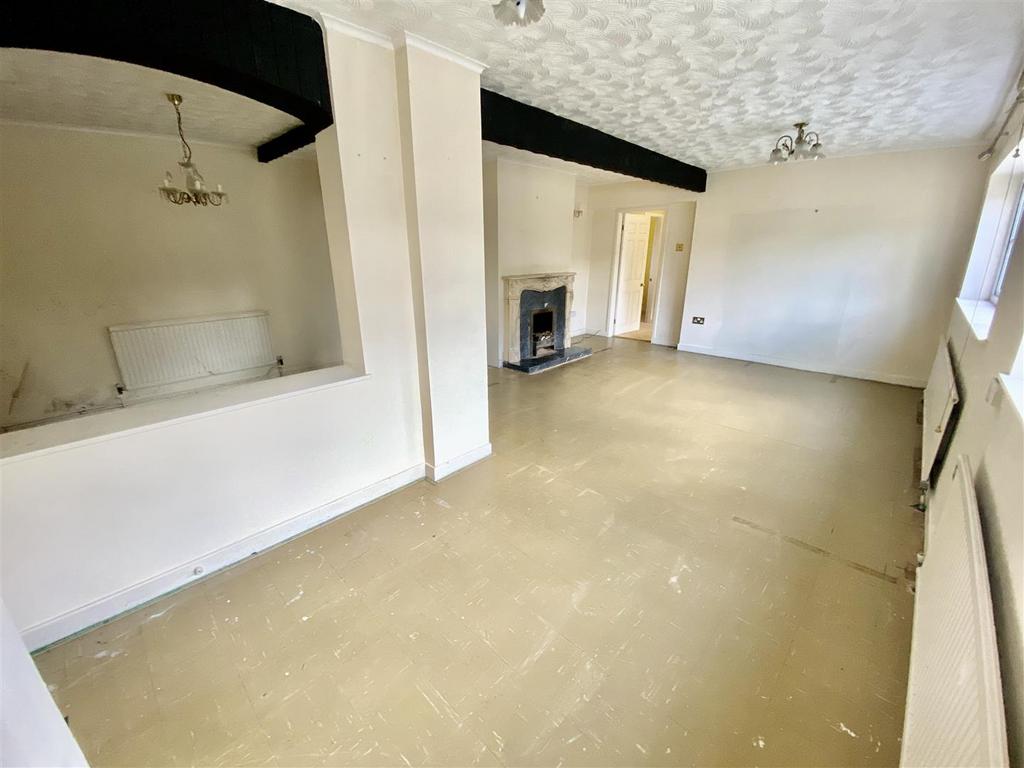 Nefyn 3 bed detached bungalow for sale £175,000