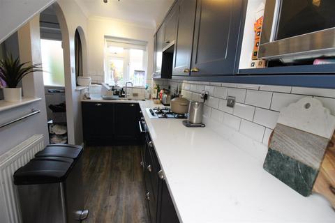 67 Cotswold Way, Worcester Park, KT4 8LN