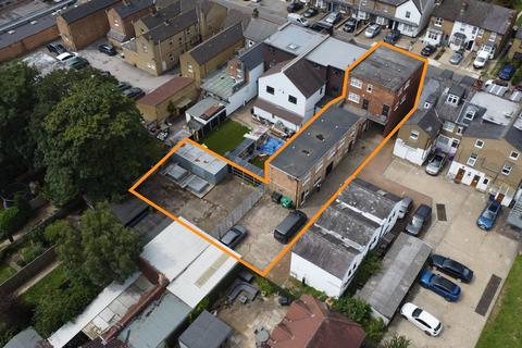 Mixed use for sale, High Street, Northwood, HA6 1BL