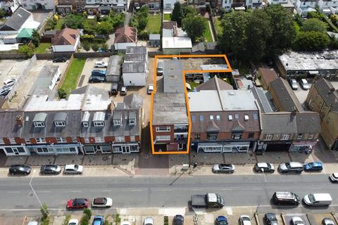 Mixed use for sale, High Street, Northwood, HA6 1BL