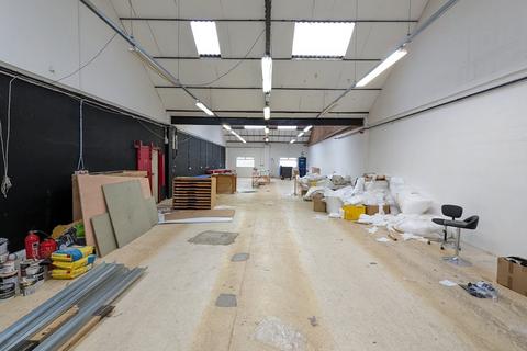 Industrial unit to rent, Unit N, Penfold Industrial Park, Imperial Way, Watford, WD24 4YY