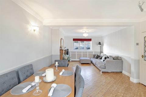 3 bedroom terraced house for sale - Buckhurst Way, Buckhurst Hill IG9