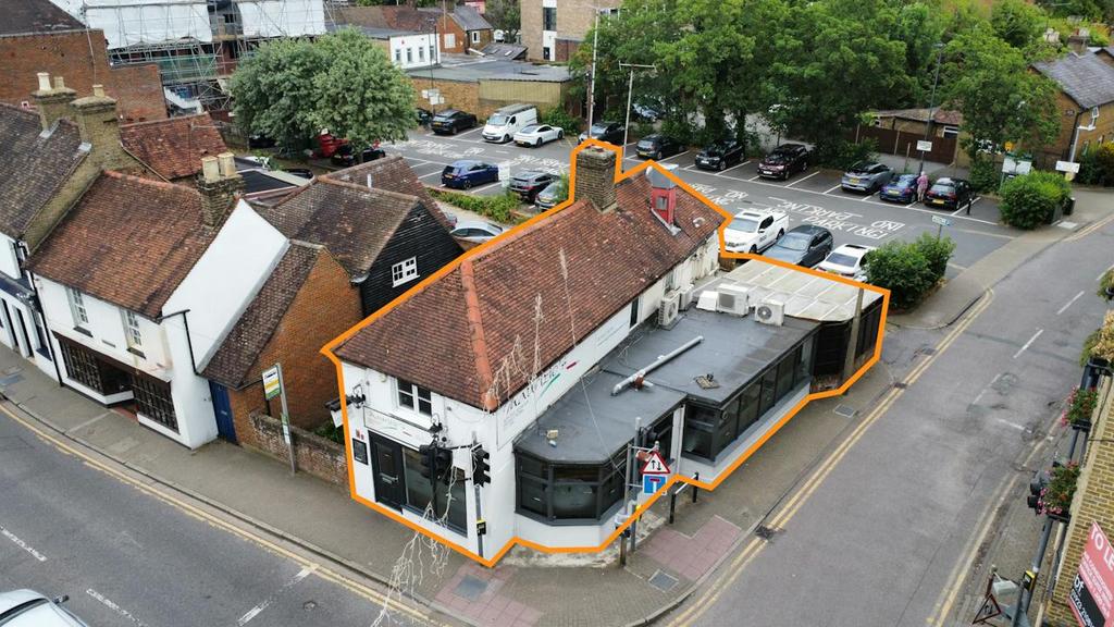 15 Church Street, Rickmansworth, WD3 1BX Retail property (high street