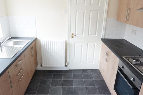 3 bedroom terraced house to rent - 115 Newcomen Street, Hull, HU9 3BB