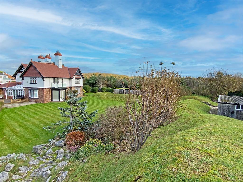 Park Drive, Blundellsands, Crosby 5 bed detached house for sale £