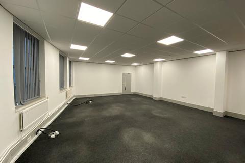 Office to rent, Office 4, 77-79 High Street, Watford, WD17 2DJ