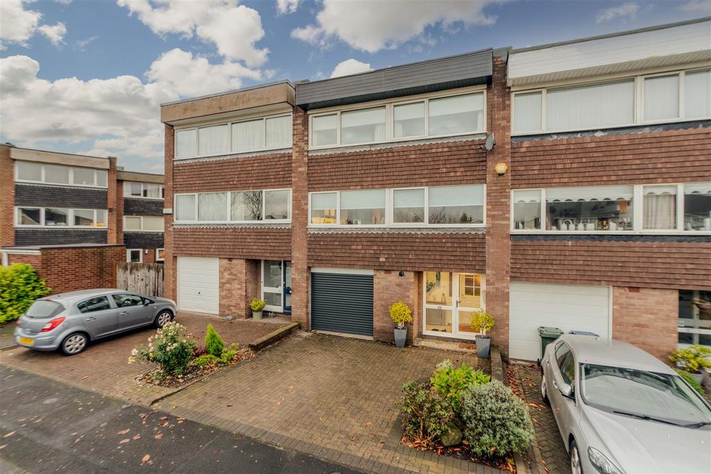 Princes Road, Brunton Park, Newcastle Upon Tyne 4 bed terraced house