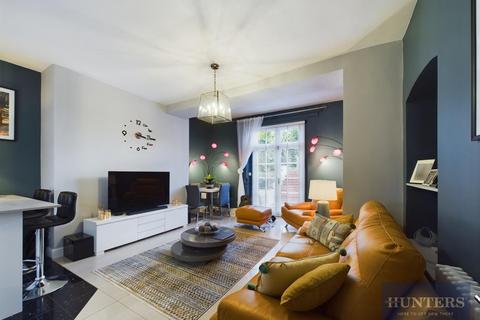 Flat 1b, 2 Douro Road, Cheltenham, GL50 2PQ