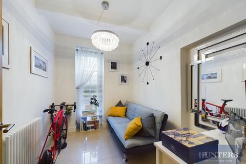 Flat 1b, 2 Douro Road, Cheltenham, GL50 2PQ