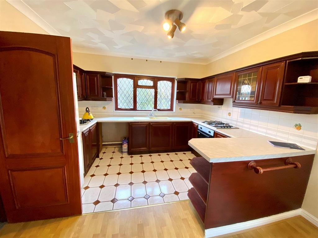 The Gables, Glan yr Afon Road, Pencoed, Bridgend, CF35 5PR 2 bed flat