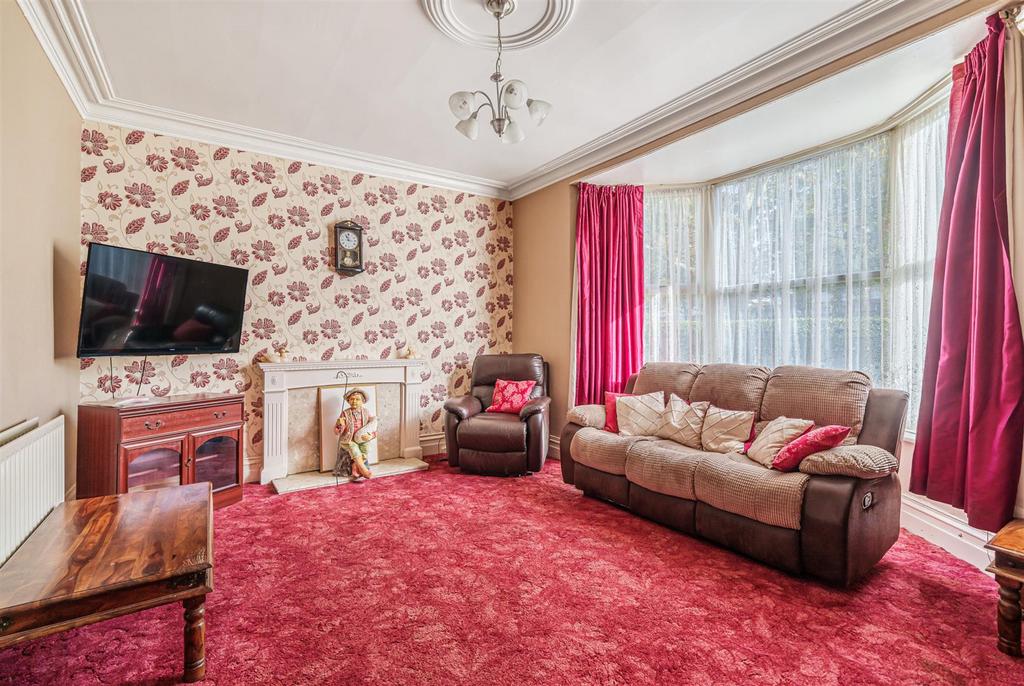 Hills View, Barnstaple 7 bed terraced house for sale £365,000