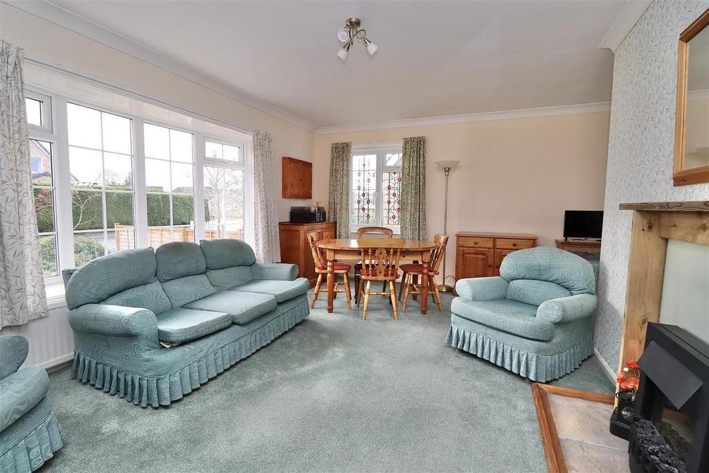 Orchard Gardens, Pocklington, York 2 bed detached bungalow for sale £