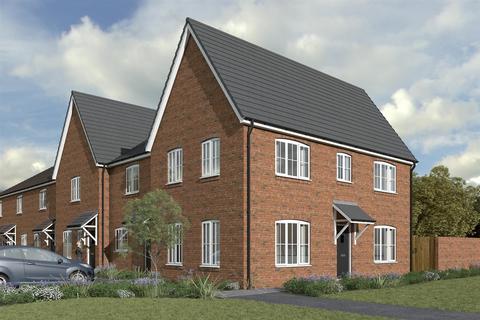 3 bedroom end of terrace house for sale - Aster Close, Tewkesbury Road, Gloucester GL2