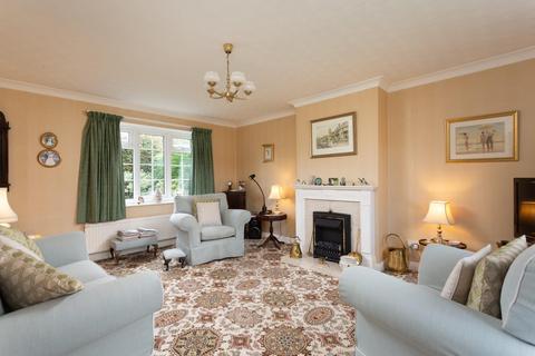 8 Dower Chase, Escrick, York, YO19 6JF