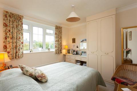 8 Dower Chase, Escrick, York, YO19 6JF