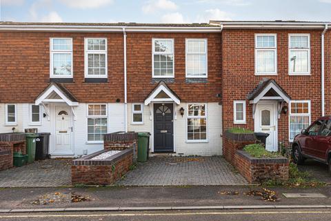 40 Beaconsfield Place, Epsom, KT17 4BD