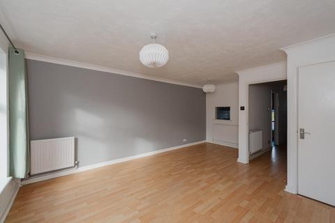 40 Beaconsfield Place, Epsom, KT17 4BD