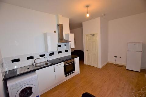 Studio to rent - York Road, Leicester, LE1