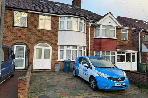 5 bedroom terraced house for sale - The Chase, Edgware