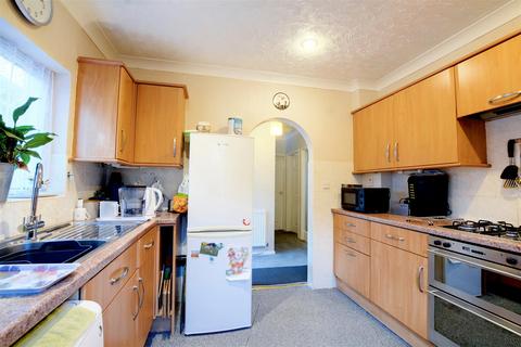 2 bedroom detached bungalow for sale - Sunninghill Rise, Arnold, Nottingham