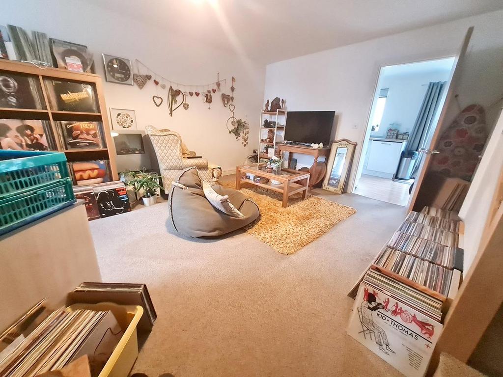 Hellis Wartha, Helston TR13 3 bed link detached house for sale £300,000