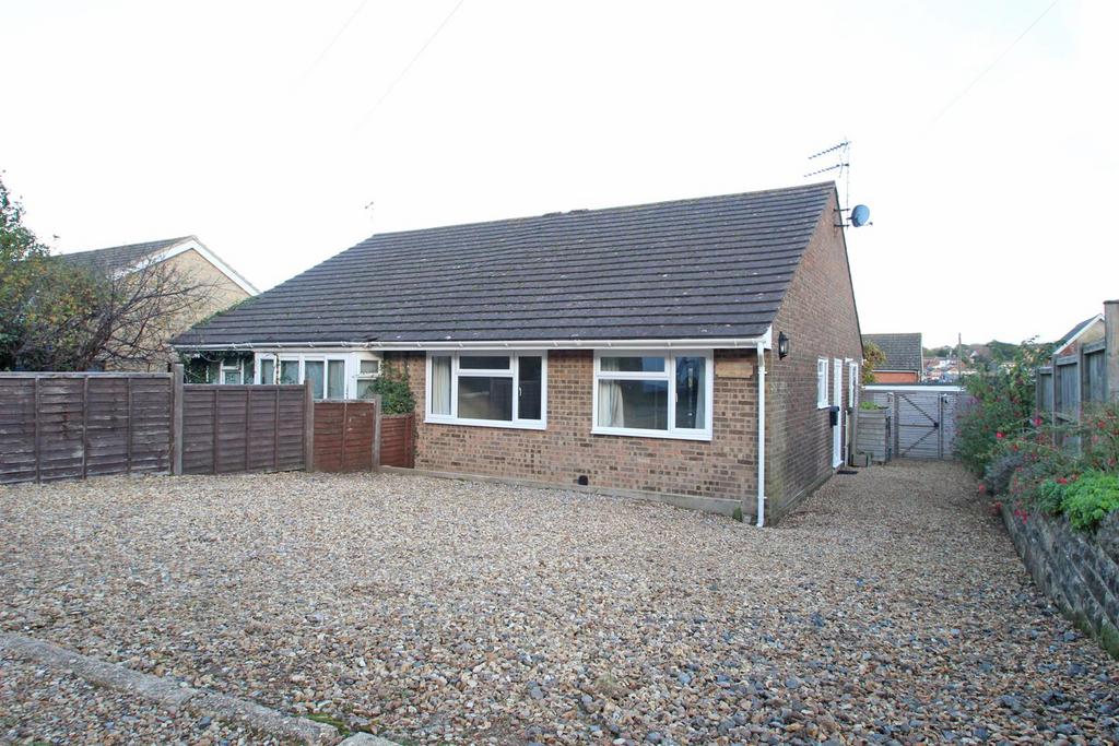 Red Road, Wootton Bridge, Ryde 2 bed semidetached bungalow for sale