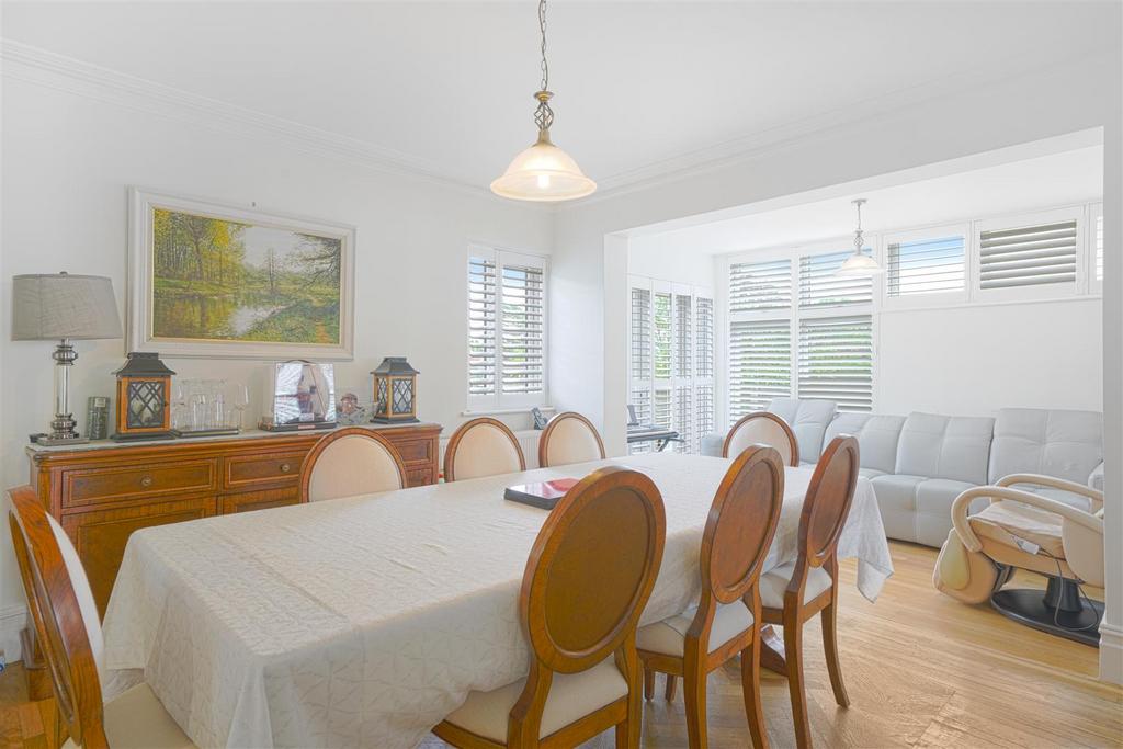 27 Priory Hill, Wembley, - lih Jgav J7 LAQvtls5 Xv6 (