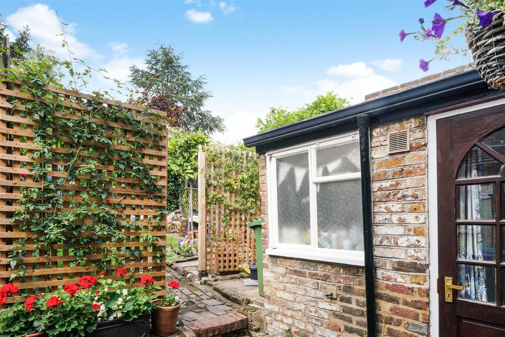 17 Waldron Road - G1a6t Oi EQTP5urhx Twj U (ID 15007).