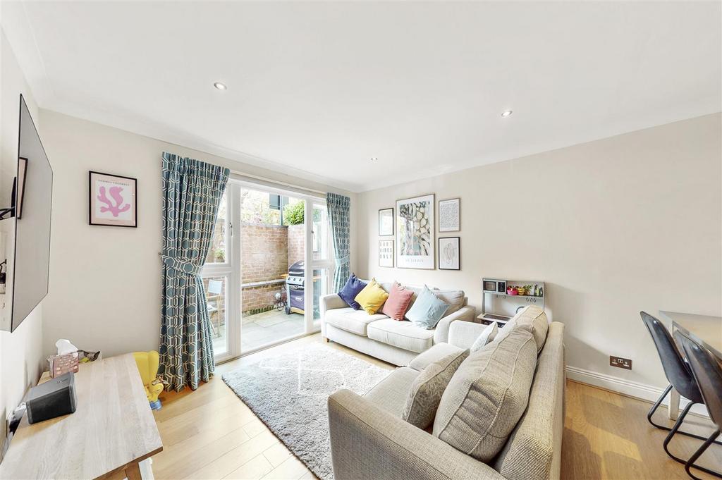 Flat 6, Hamson Court - S22 KGV3 Nx5 Nujc9 GVd LT.jpg