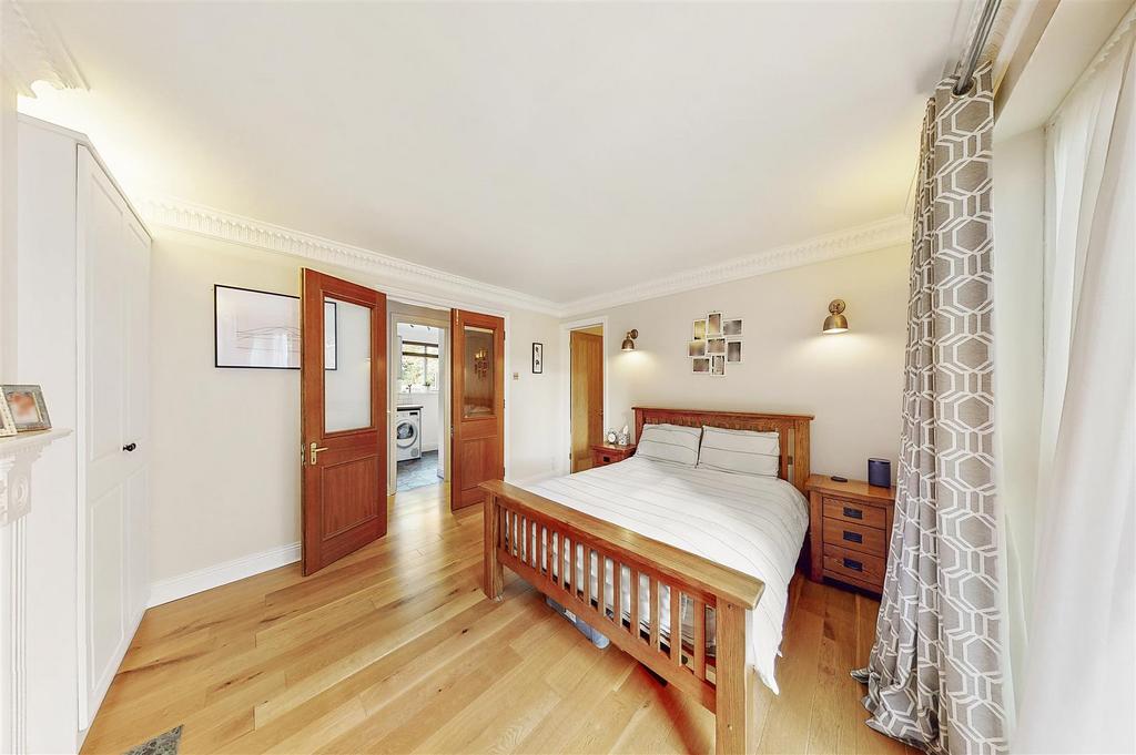 Flat 6, Hamson Court - nsis Yz EUiac X366 A7l Rz.jpg