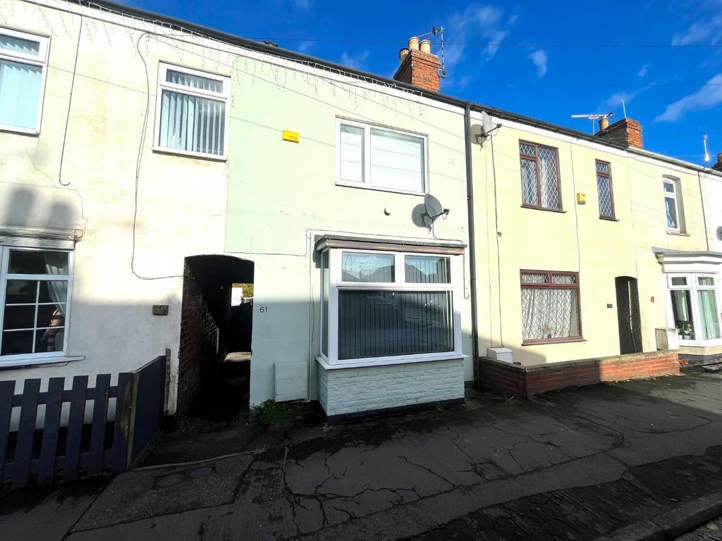 Melrose Road, Gainsborough 2 bed terraced house for sale £65,000