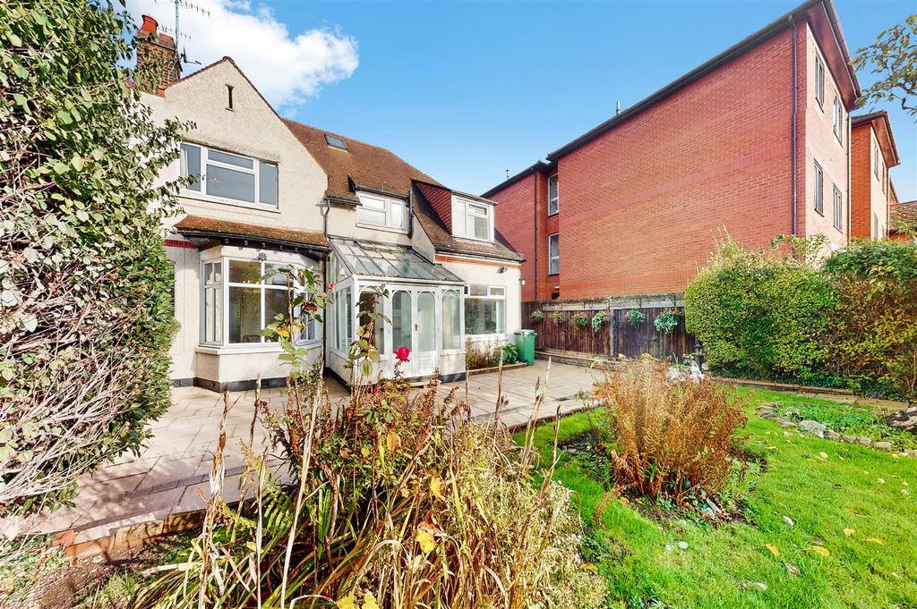 9 Northwick Park Road - 85esl6mp JVu WICLHK85 R.jpg