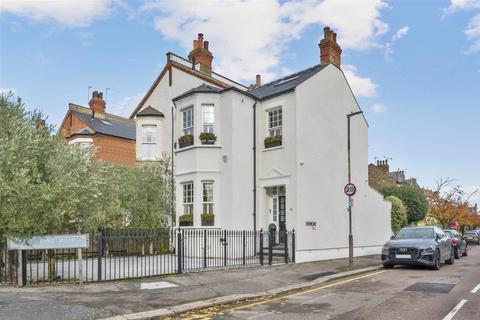 80 Lambton Road, London, SW20 0LP